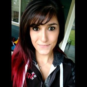 Meet your Posher, Jessica